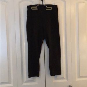 Align cropped leggings